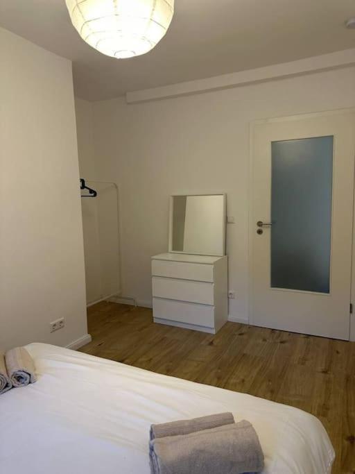 Comfortable And Spacious Apartment *